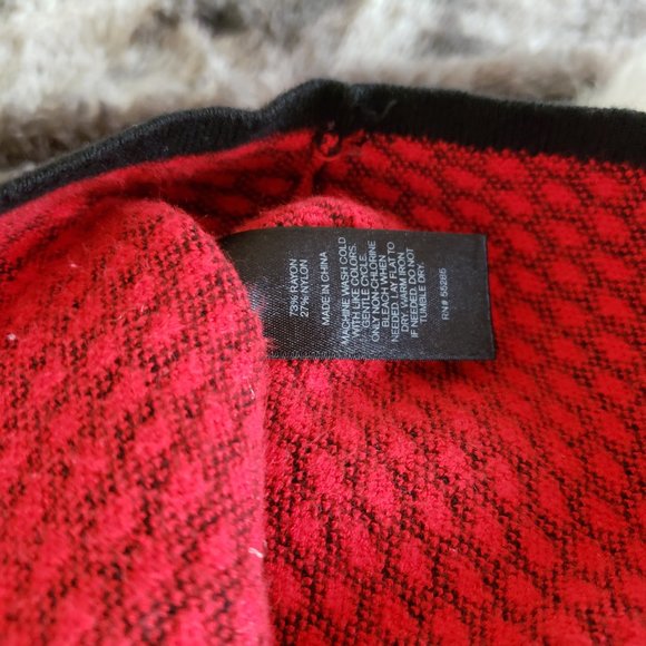 Express Crop 3/4 Sleeve Sweater! Red/Black Polka Dots - Sz M - Picture 8 of 10